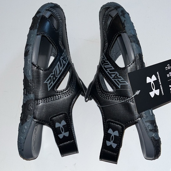 Under Armour UA Fat Tire Defender boys kids shoes 2Y black sandal NWT - Picture 3 of 8